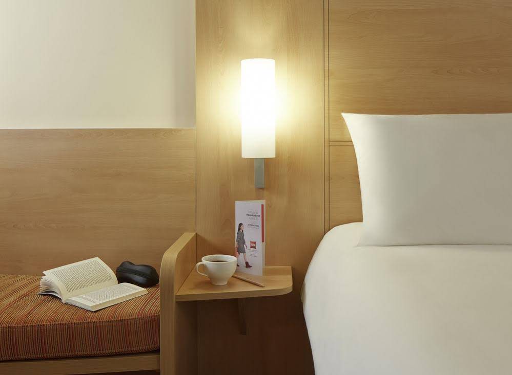 Ibis Bursa