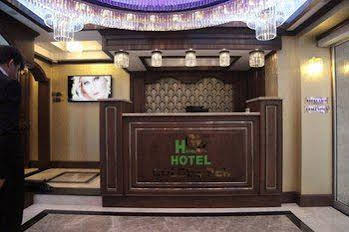 Golden Pen Hotel