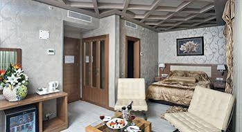 The Time Hotel Old City