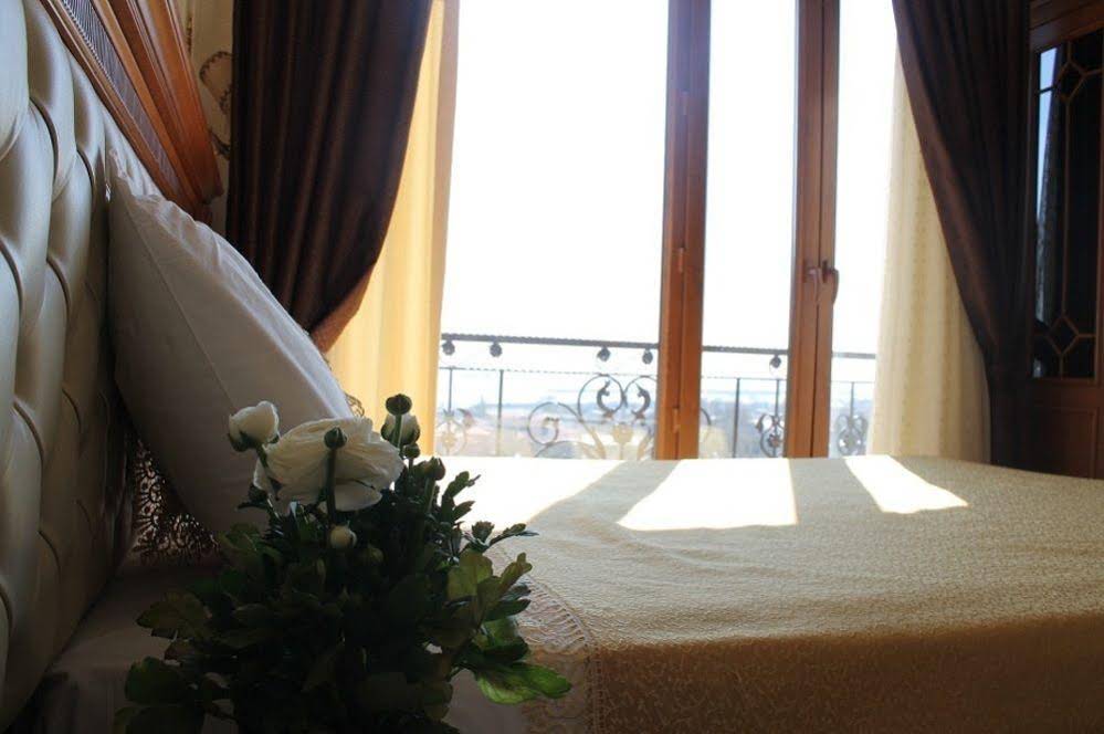 Blue Istanbul Suites