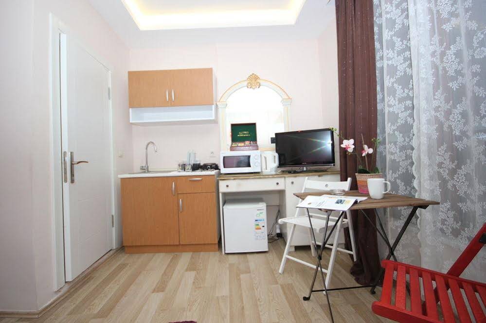 Mini House