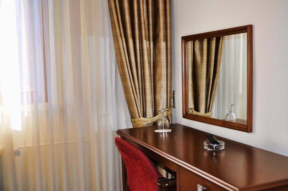 Aksular Hotel