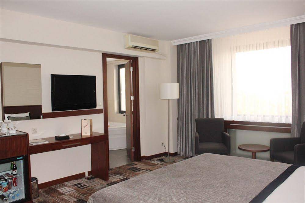 Tiara Thermal & Spa Hotel