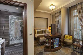 Manesol Boutique Galata