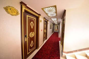 Golden Taha Hotel