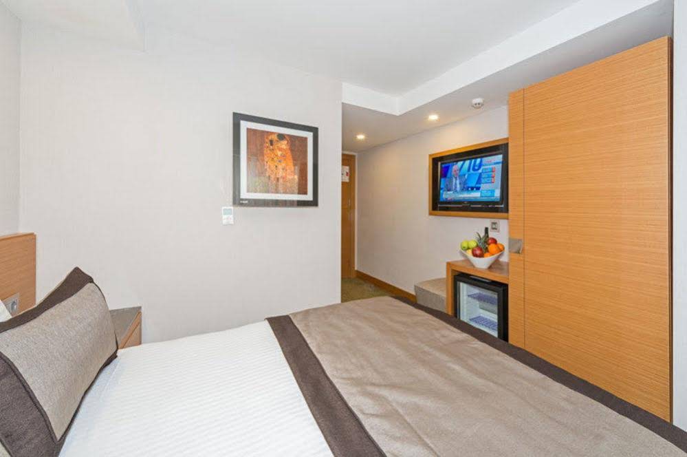 Bisetun Hotel
