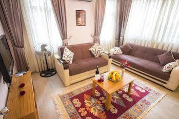 Feyza Apartments