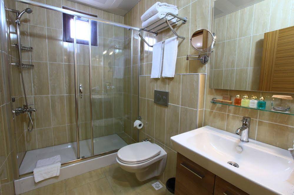 Panagia Suite Hotel