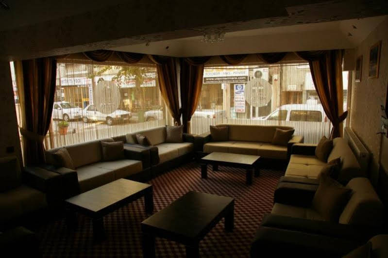 Meta Hotel