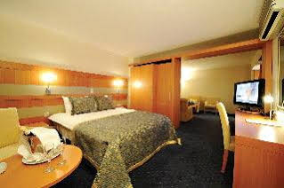 Burcman Hotel