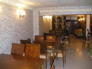 Red River Hotel