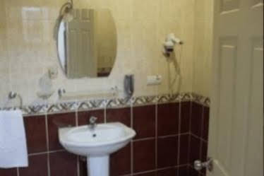 Art Suites Hotel