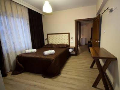 Formback Thermal Hotel