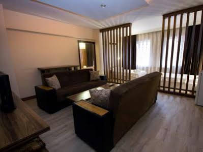 Formback Thermal Hotel