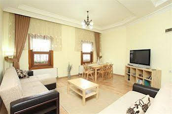 Balat Suites