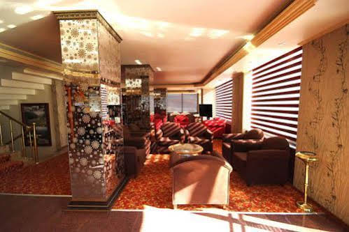 Green Hotel